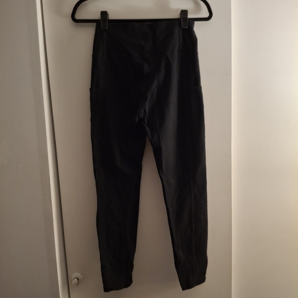 New York & Company Soho Street Women's Black and Yellow Leggings - Picture 2 of 8